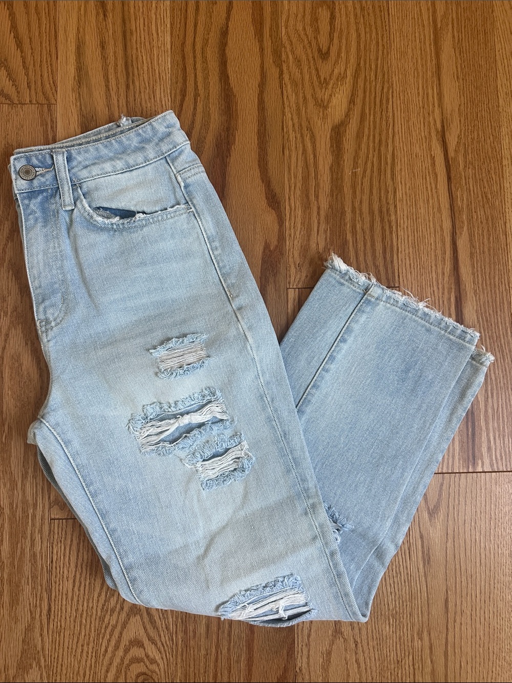 Vervet Distressed Straight Leg Jeans